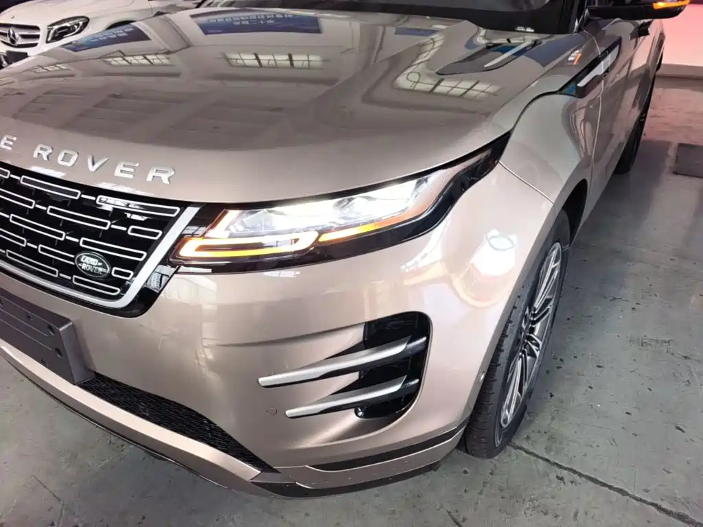 Land Rover Evoque — фото 24