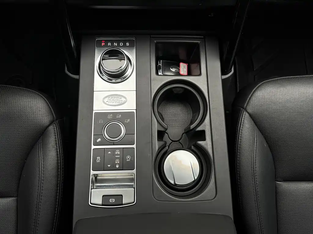 Land Rover Discovery — фото 17