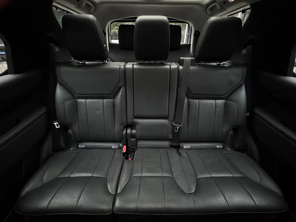Land Rover Discovery — фото 19