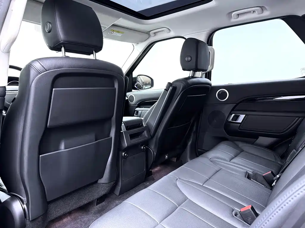 Land Rover Discovery — фото 17