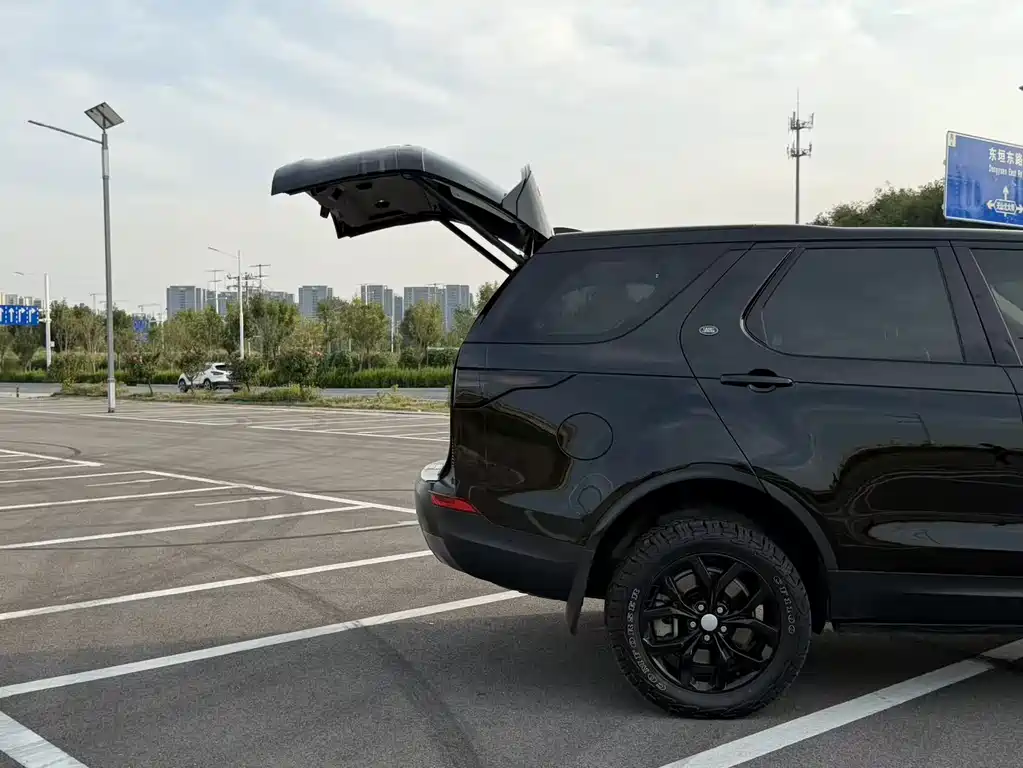 Land Rover Discovery — фото 11