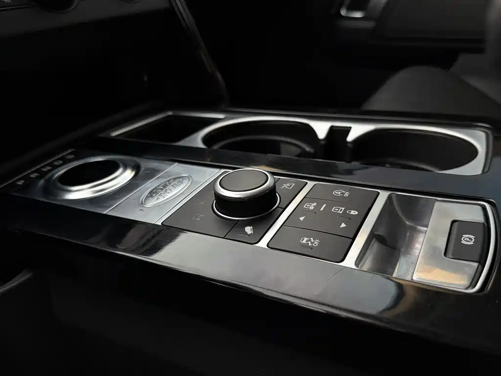 Land Rover Discovery — фото 13