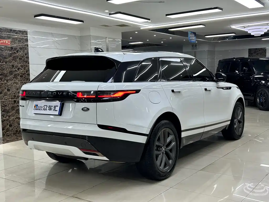 Land Rover Velar — фото 20