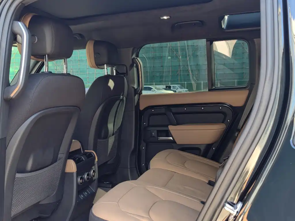 Land Rover Defender — фото 8