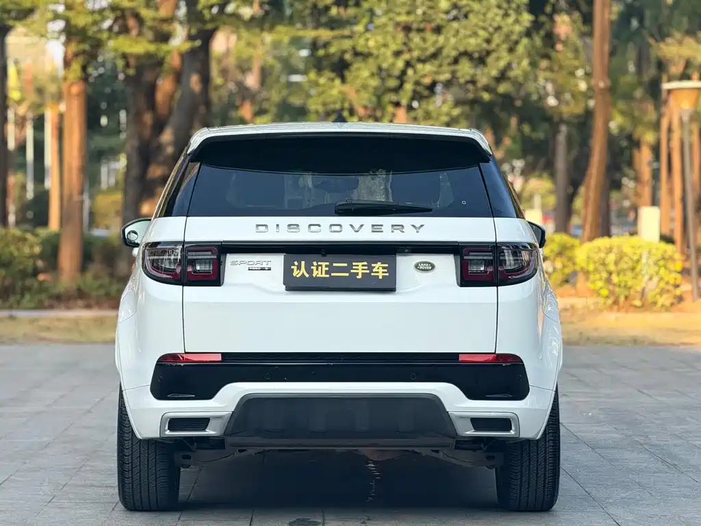 Land Rover Discovery Sport — фото 19