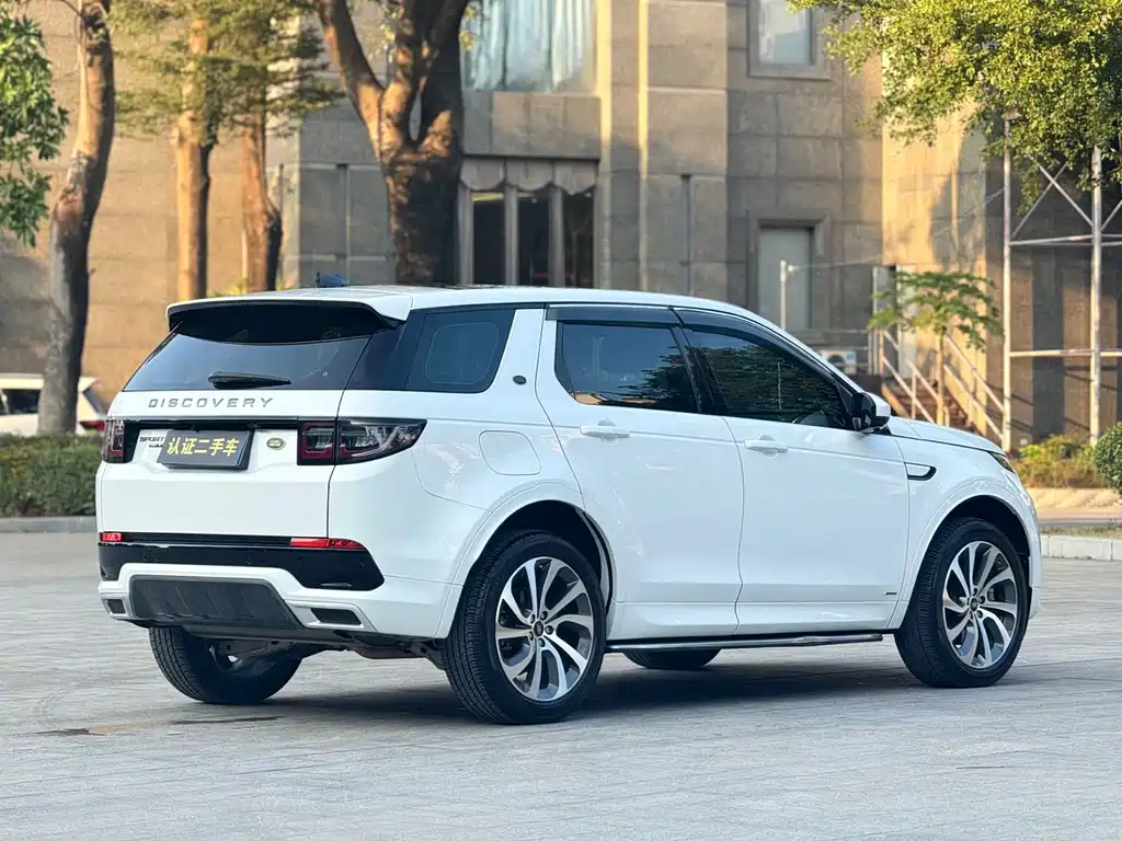 Land Rover Discovery Sport — фото 20
