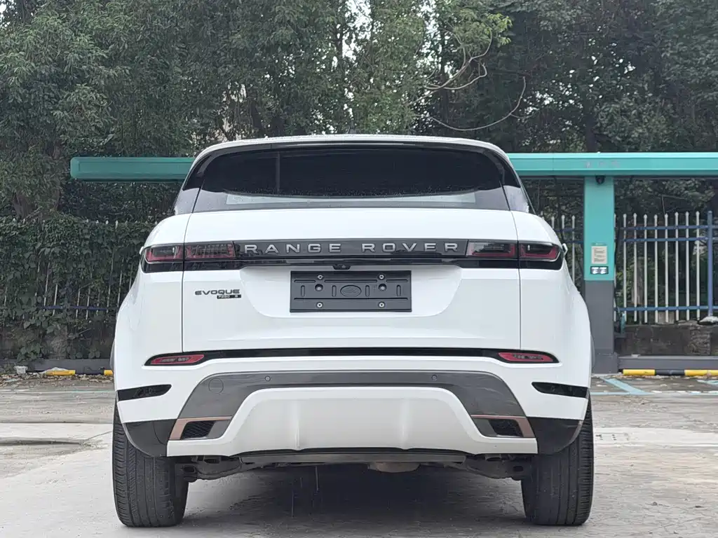 Land Rover Evoque — фото 15