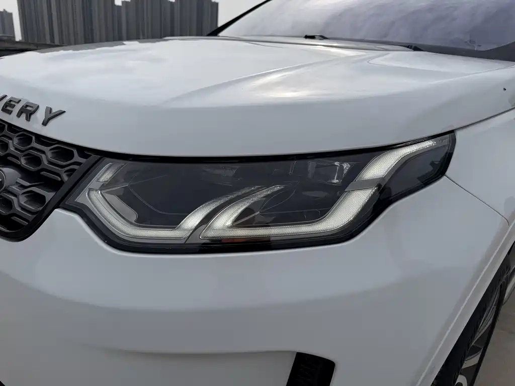 Land Rover Discovery Sport — фото 13