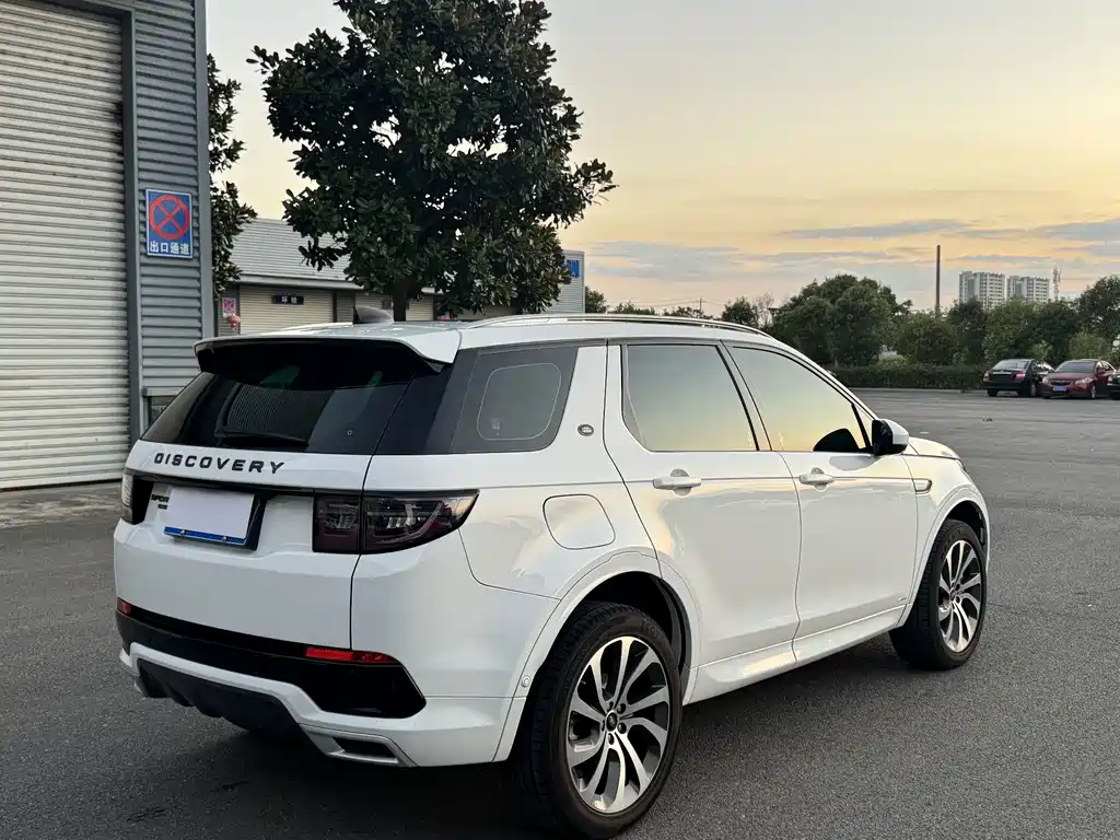 Land Rover Discovery Sport — фото 8