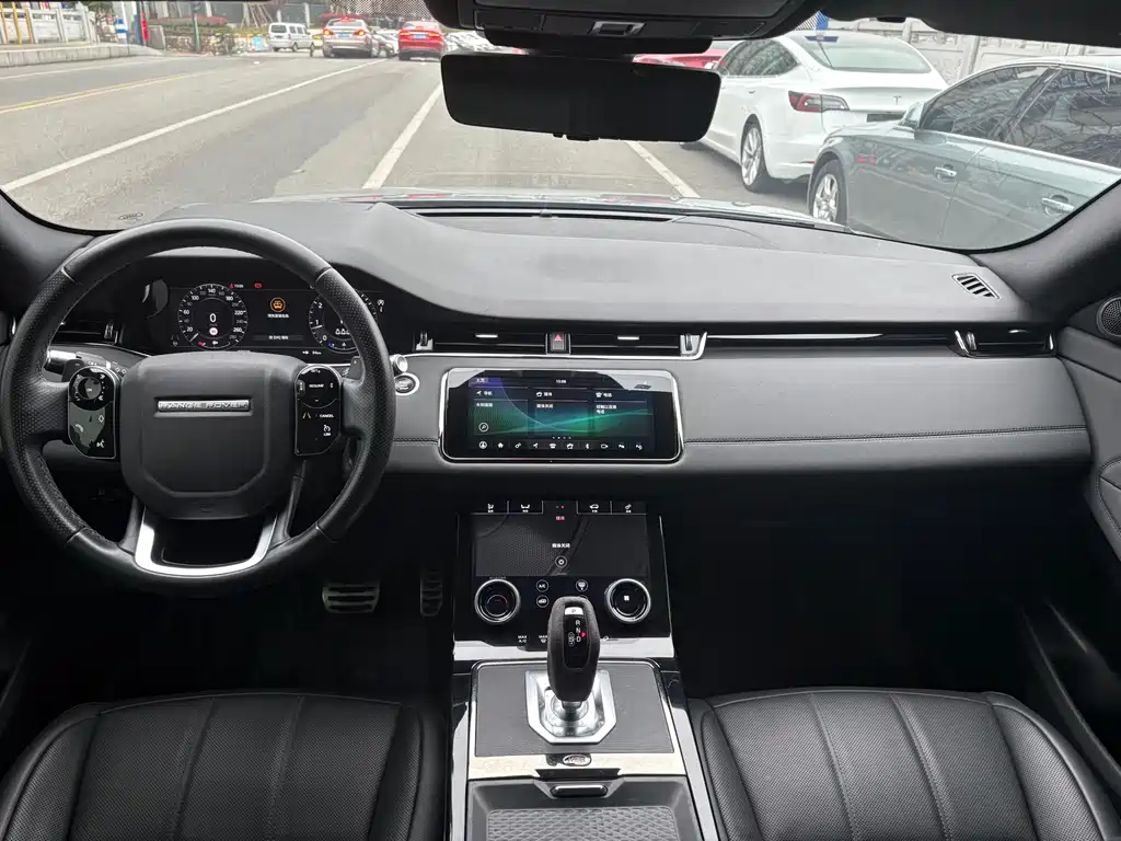 Land Rover Evoque — фото 14