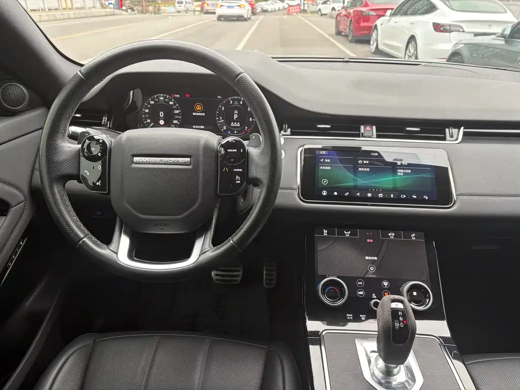 Land Rover Evoque — фото 15