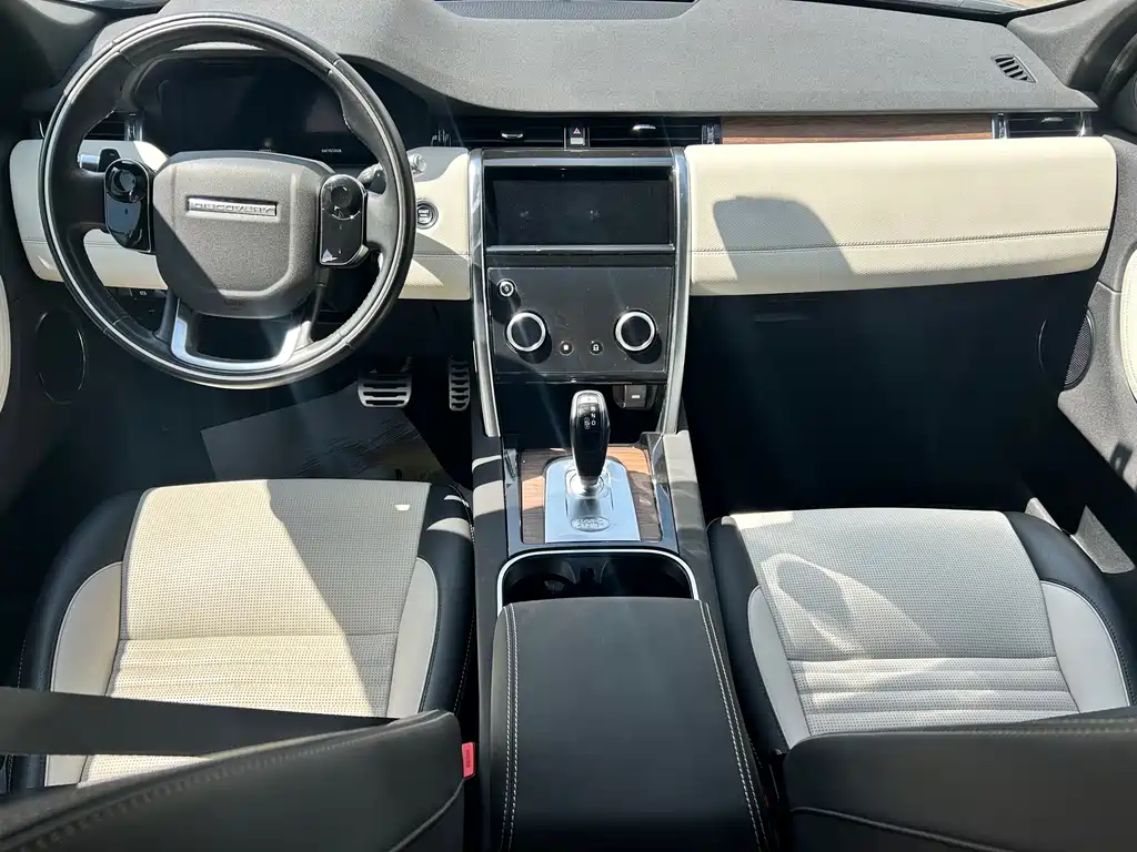 Land Rover Discovery Sport — фото 14