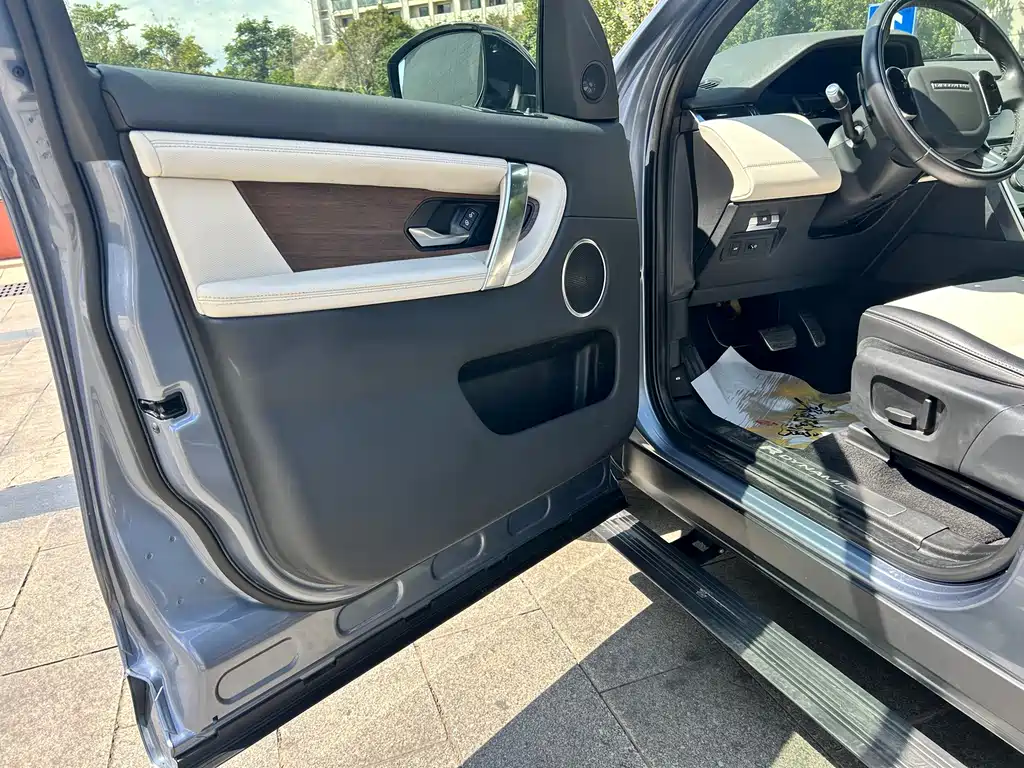 Land Rover Discovery Sport — фото 9