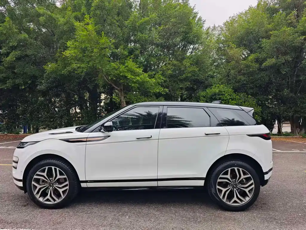 Land Rover Evoque — фото 10