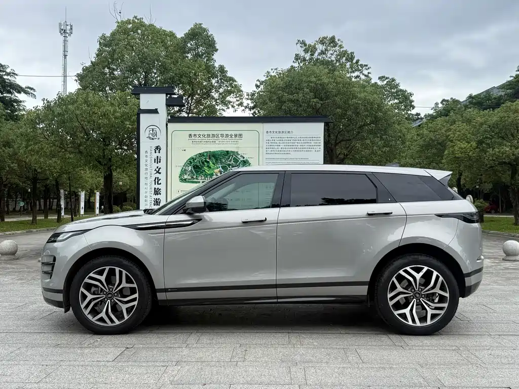 Land Rover Evoque — фото 11