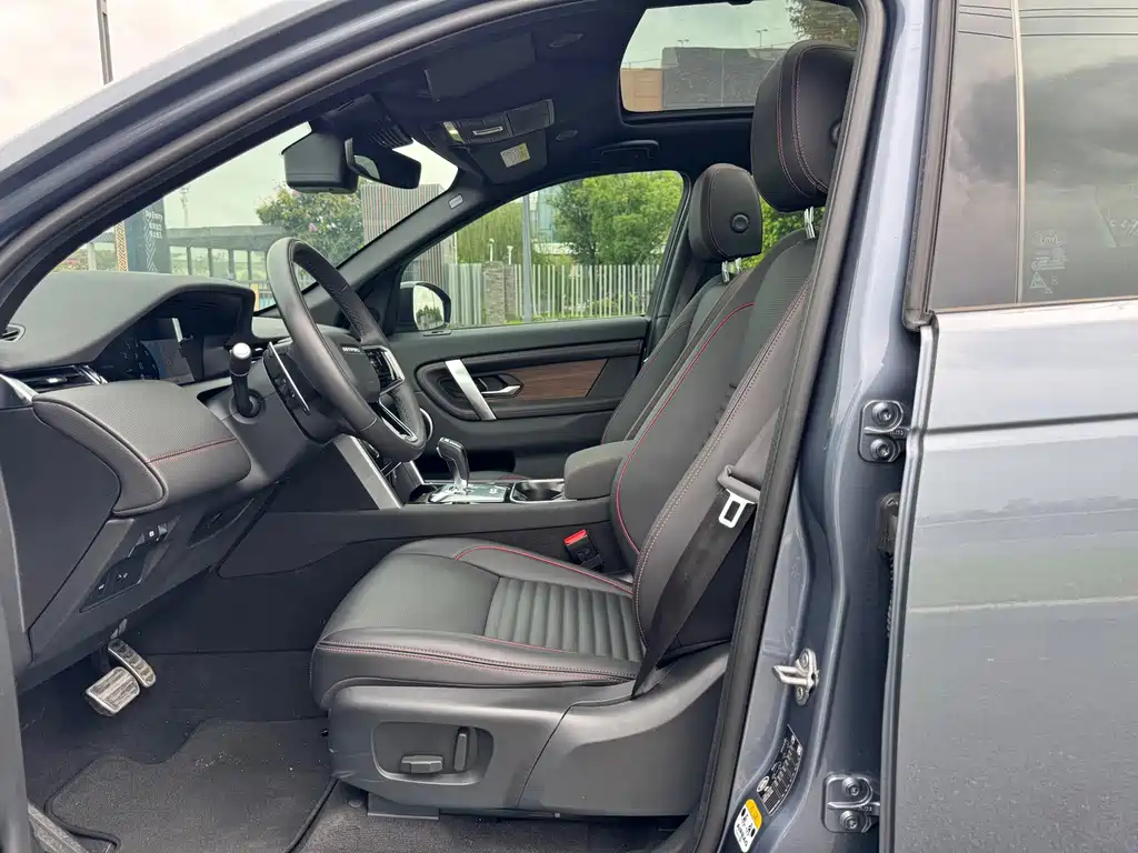 Land Rover Discovery Sport — фото 11
