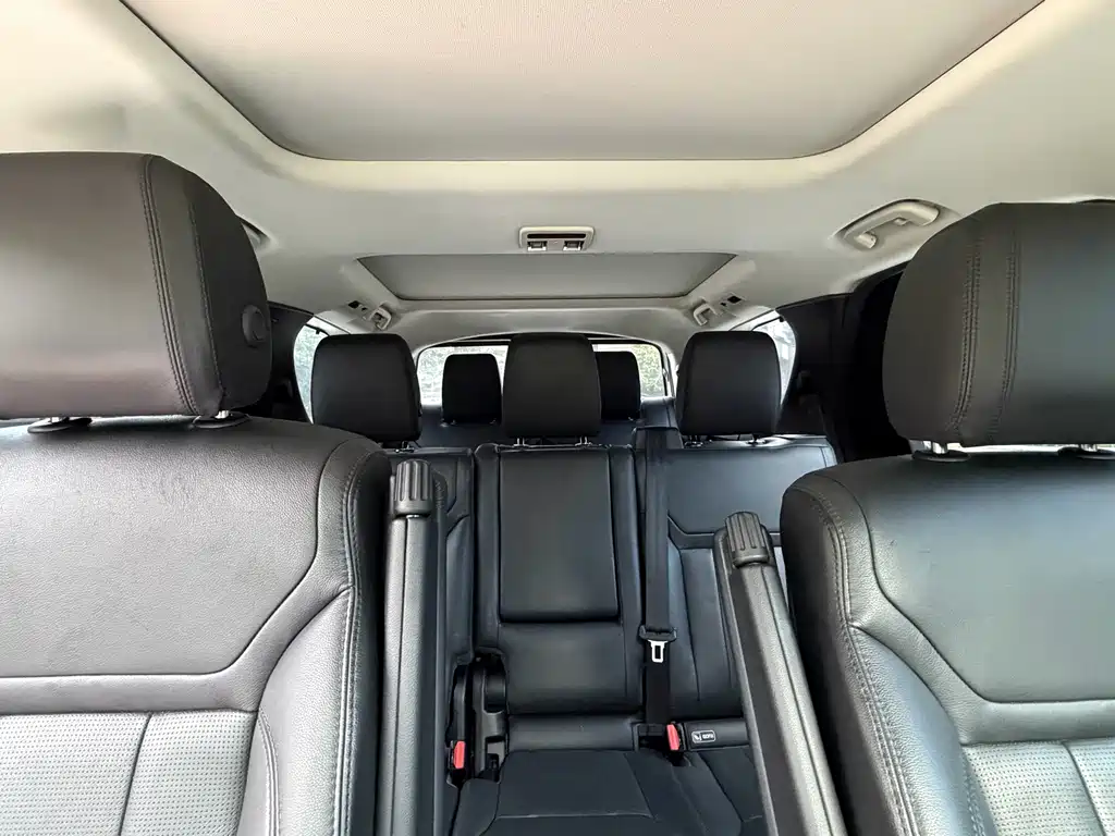 Land Rover Discovery — фото 11
