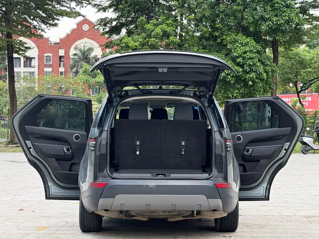 Land Rover Discovery — фото 15