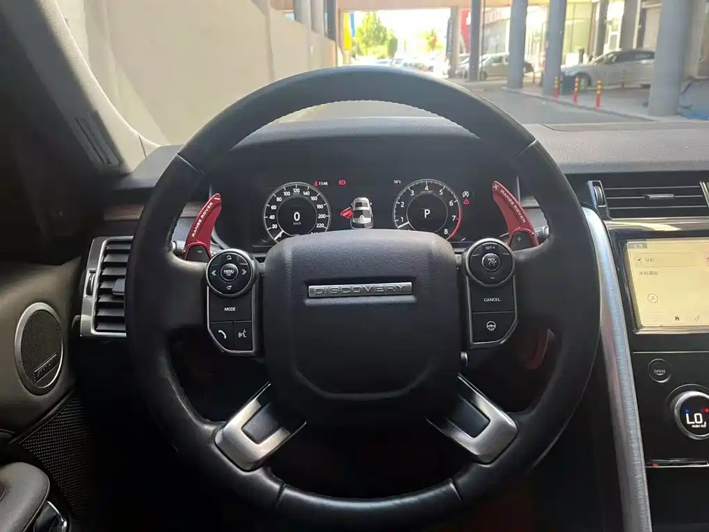 Land Rover Discovery — фото 13