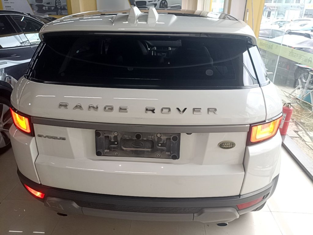 Land Rover Evoque — фото 6
