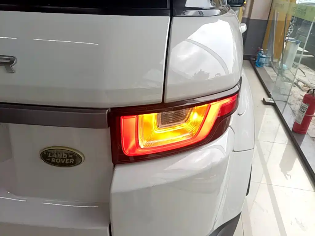 Land Rover Evoque — фото 8