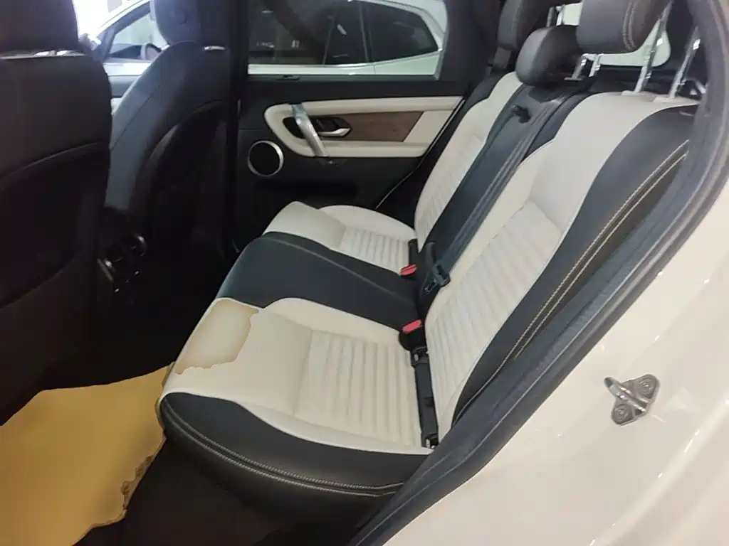 Land Rover Discovery Sport — фото 17