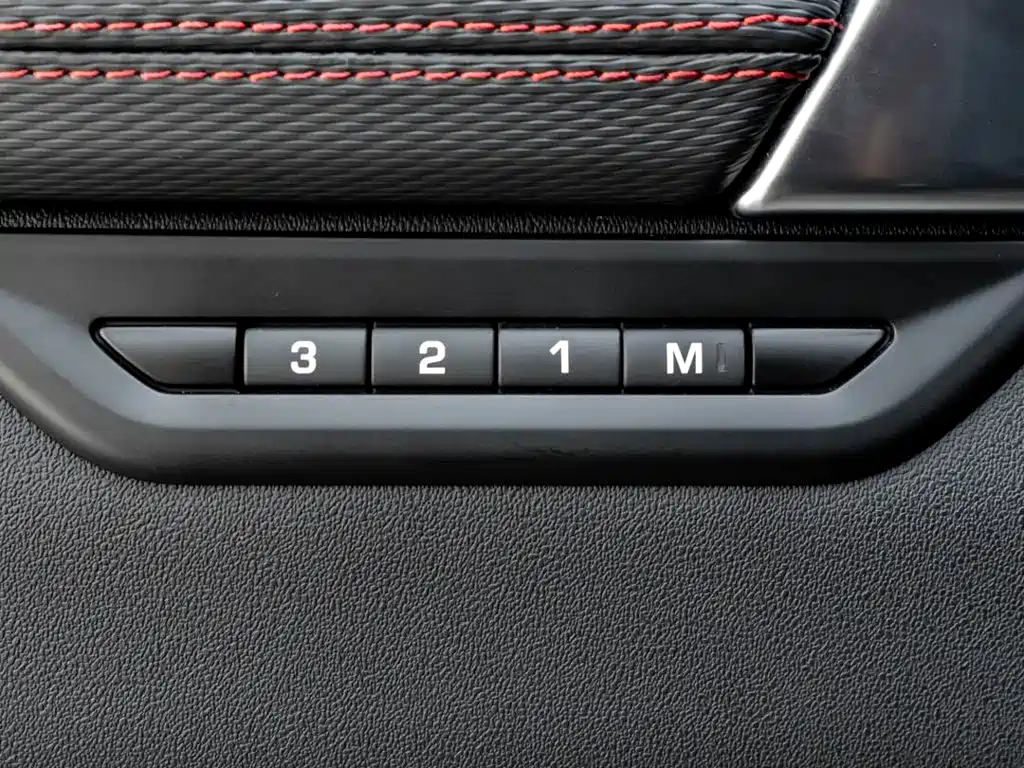 Land Rover Discovery Sport — фото 22
