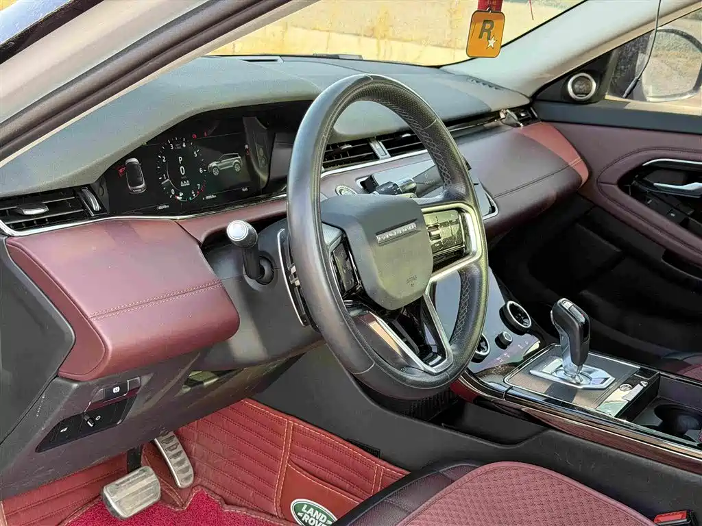 Land Rover Evoque — фото 11