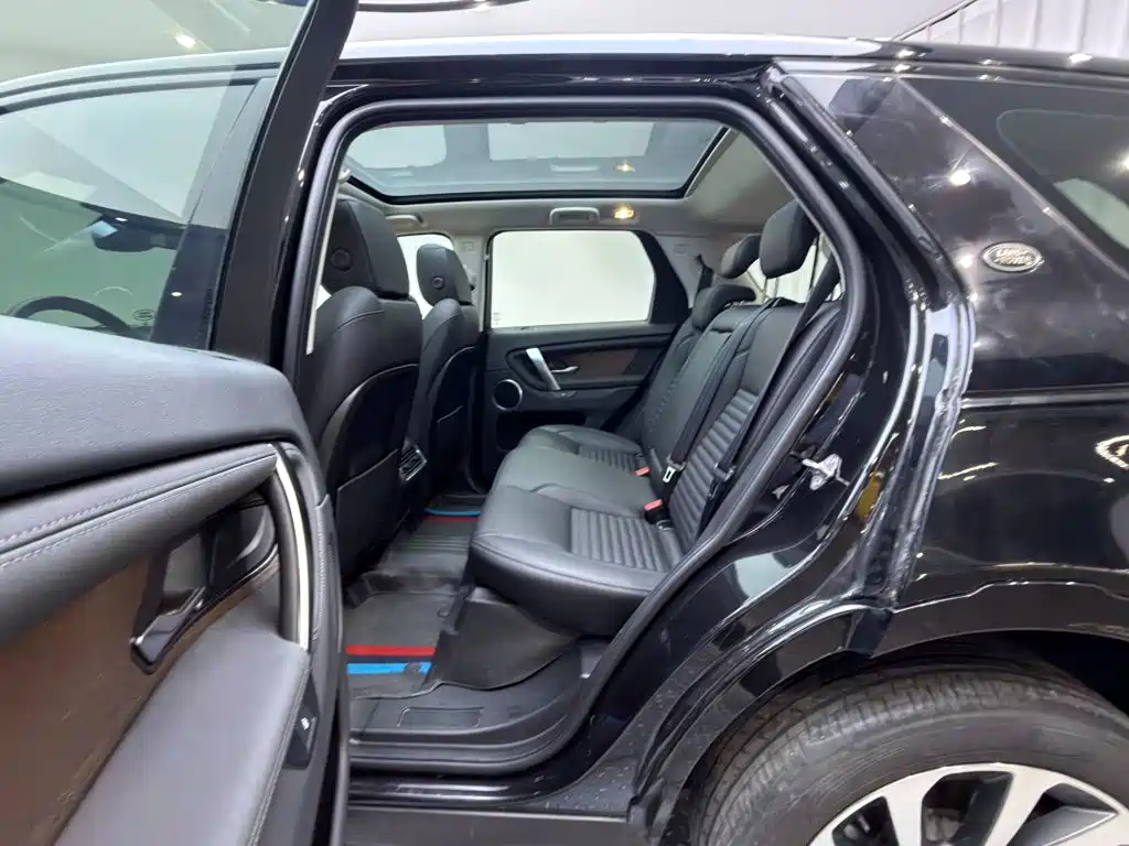 Land Rover Discovery Sport — фото 13