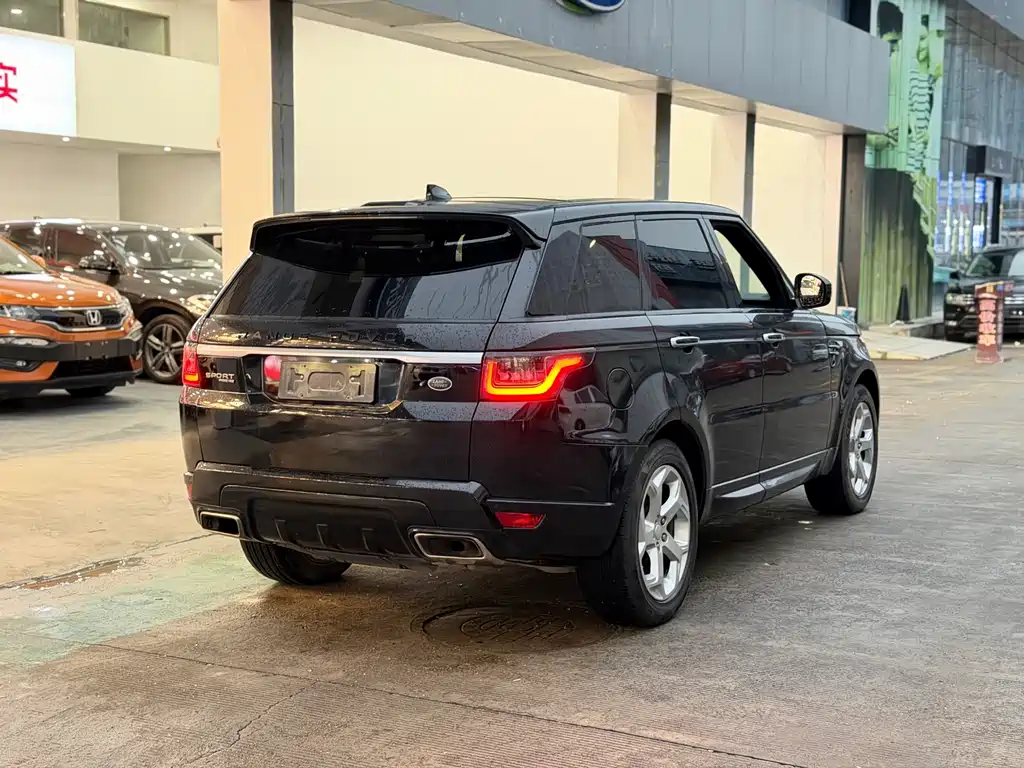 Land Rover Sport PHEV — фото 9