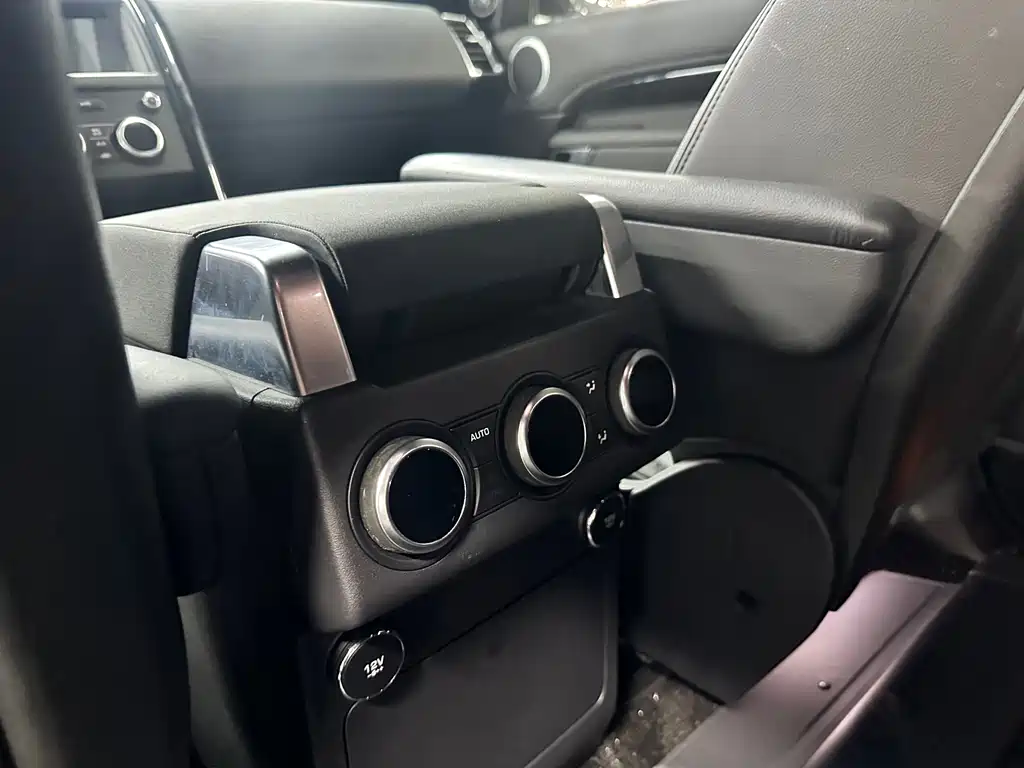 Land Rover Discovery — фото 13