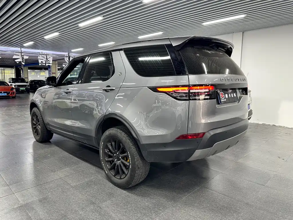 Land Rover Discovery — фото 18