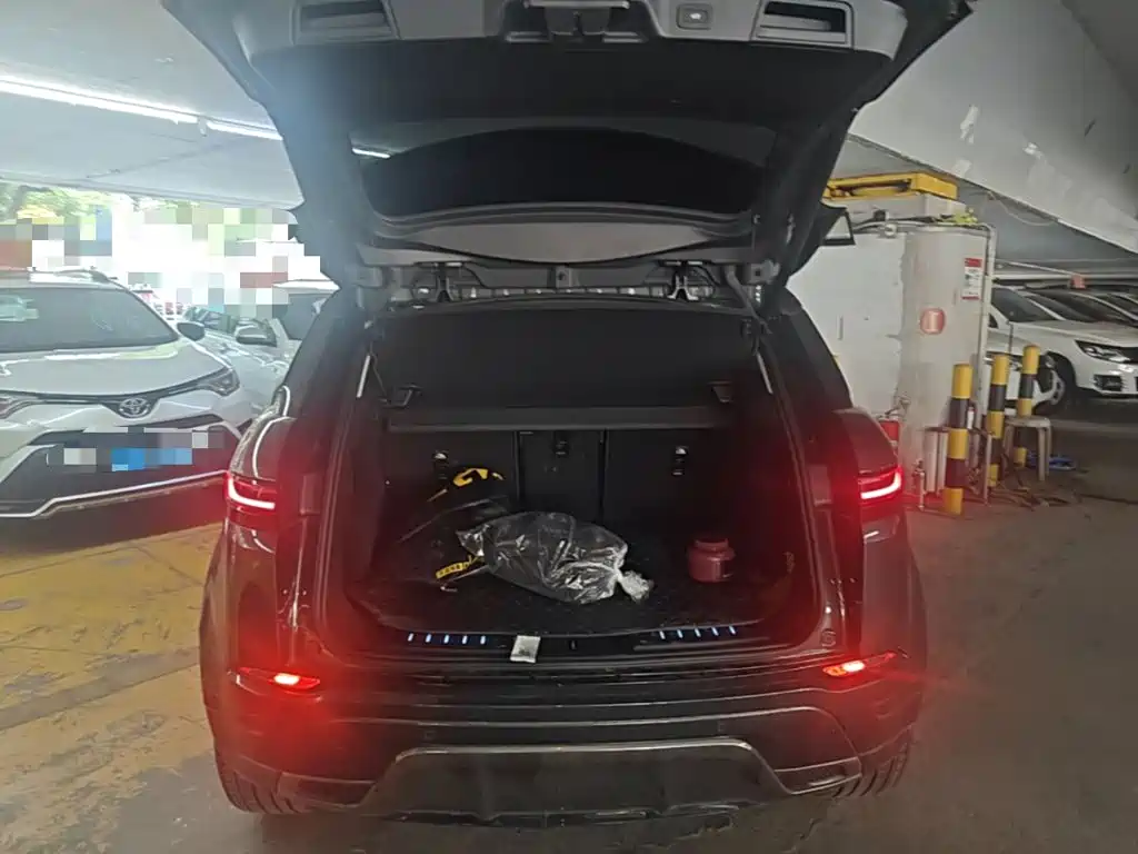 Land Rover Evoque — фото 15
