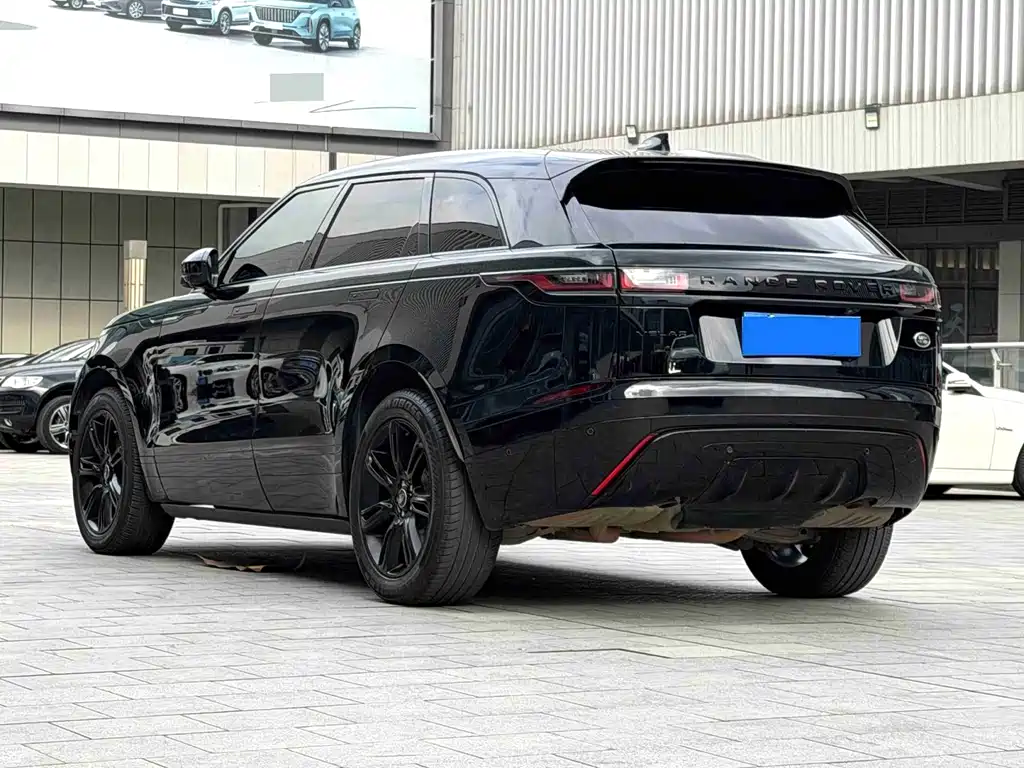 Land Rover Velar — фото 15