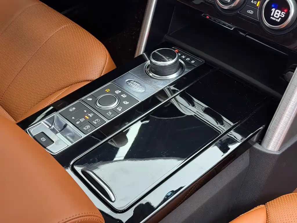 Land Rover Discovery — фото 19