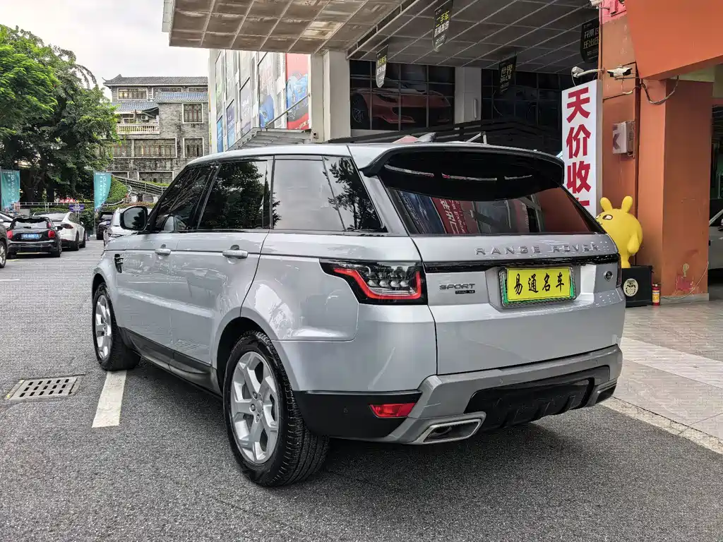 Land Rover Sport PHEV — фото 10