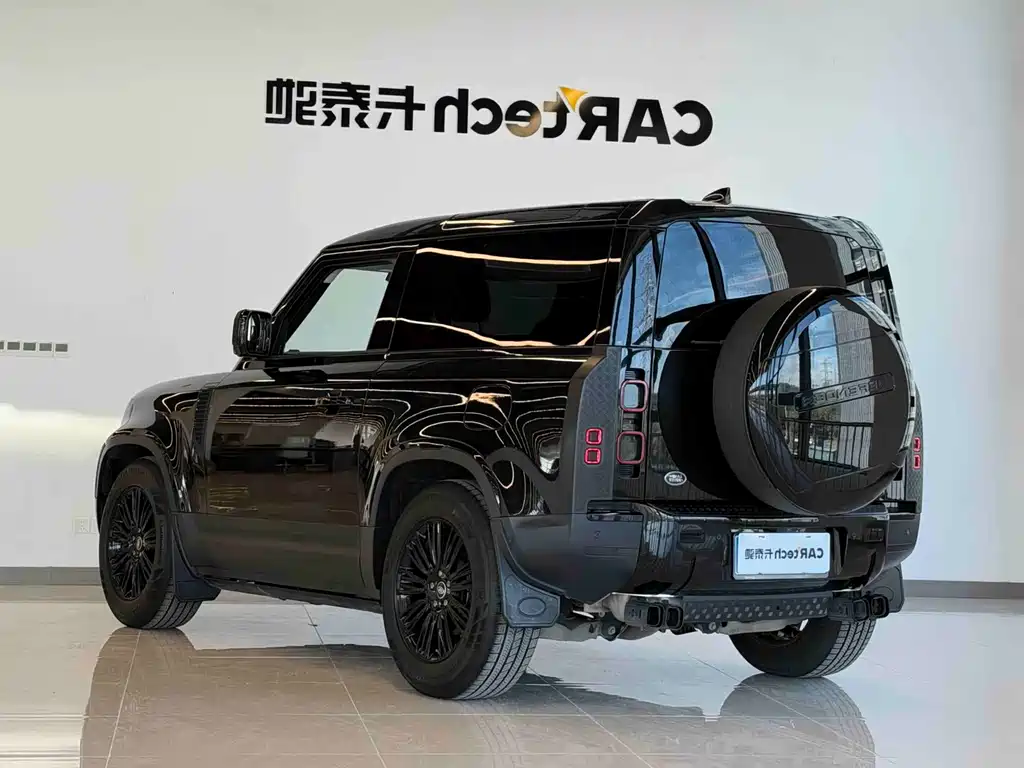 Land Rover Defender — фото 6