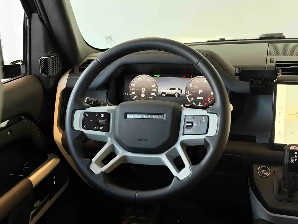 Land Rover Defender — фото 10