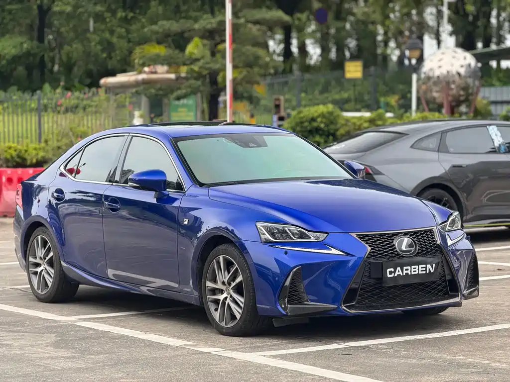 Lexus IS — фото 3