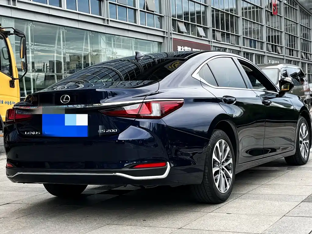 Lexus ES — фото 4