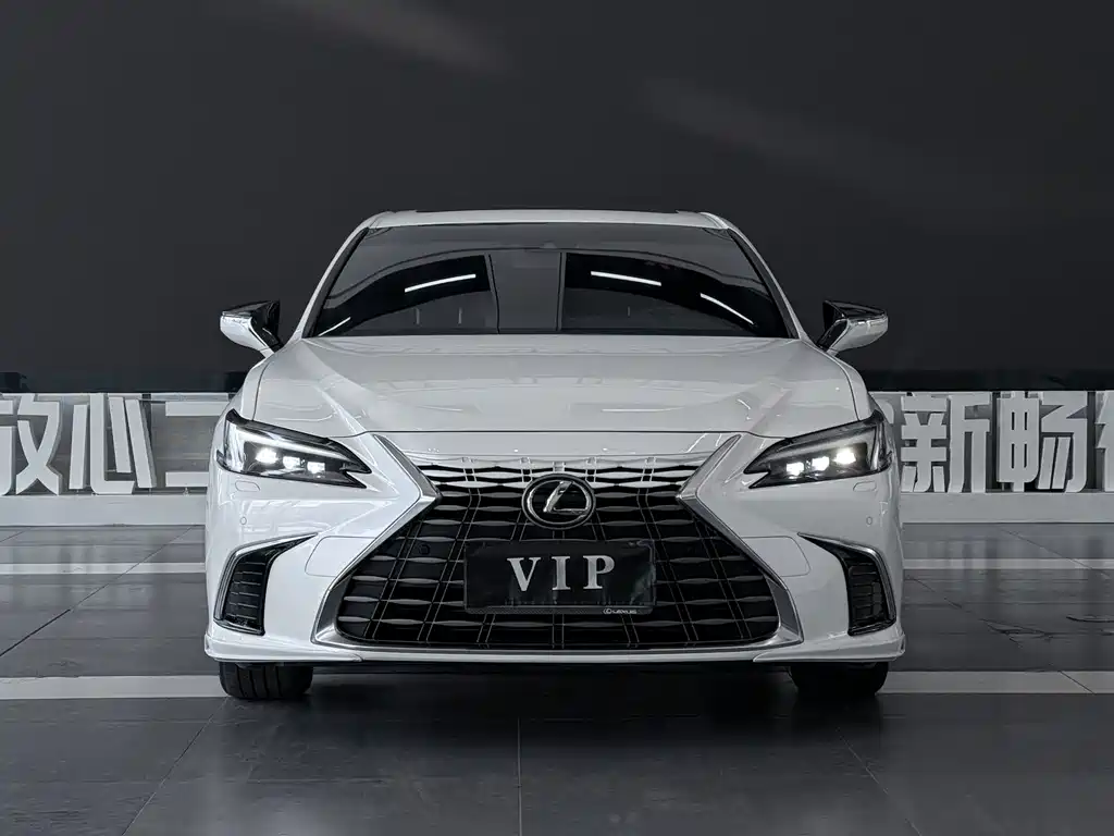 Lexus ES — фото 2