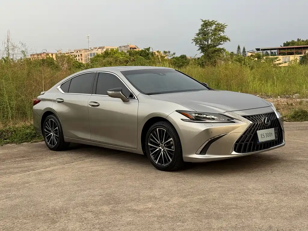 Lexus ES — фото 3