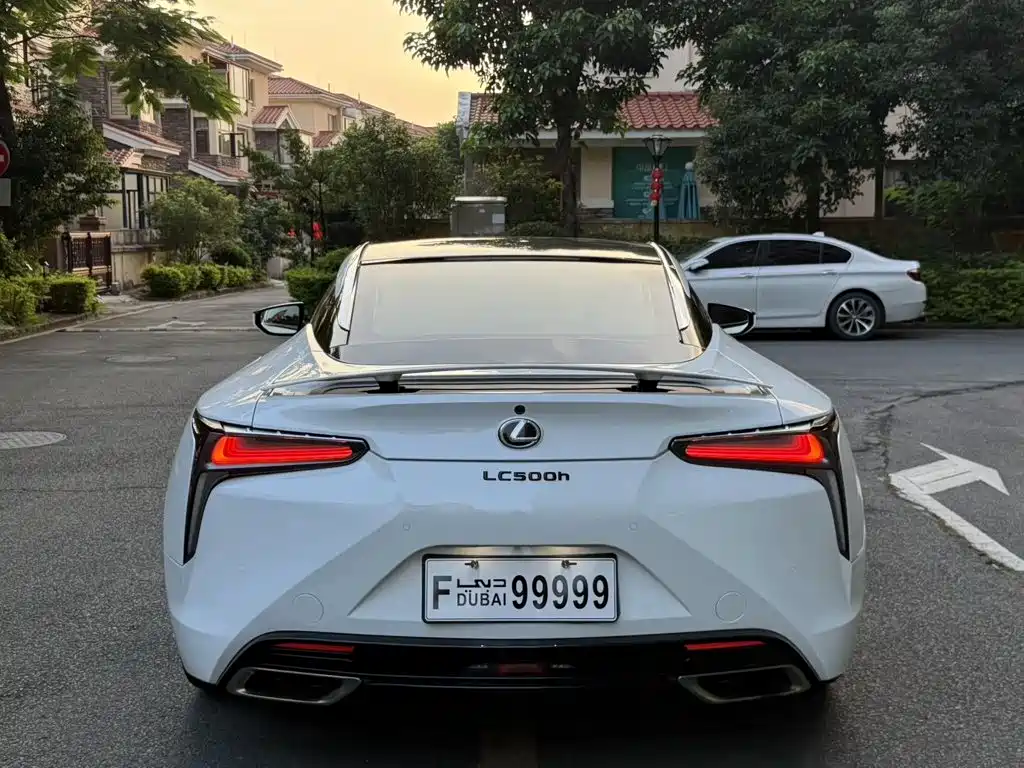 Lexus LC — фото 3