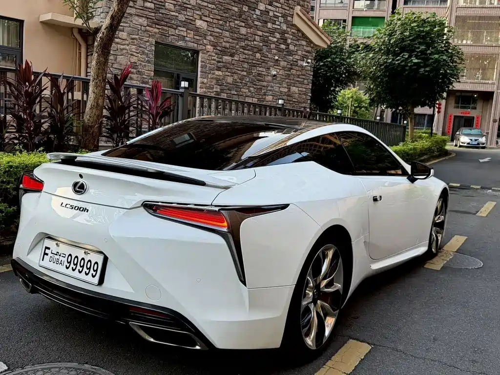 Lexus LC — фото 6