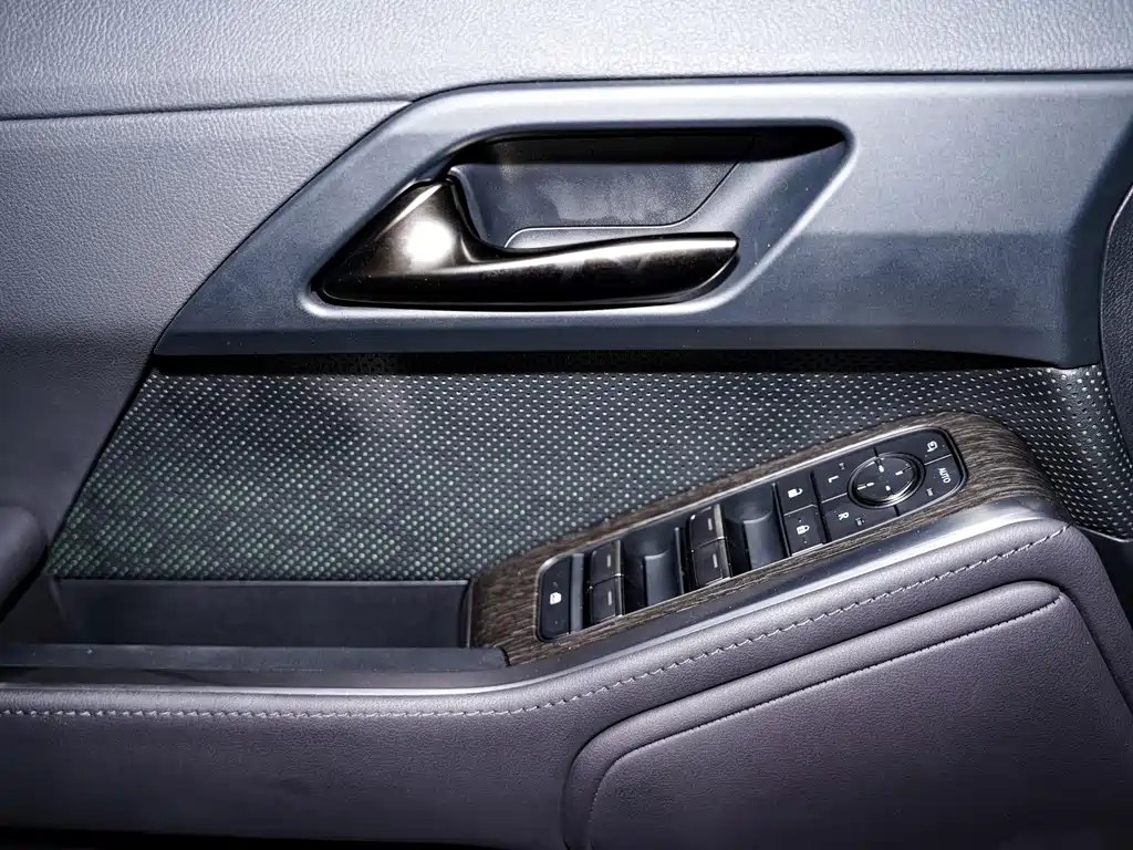 Lexus GX — фото 25