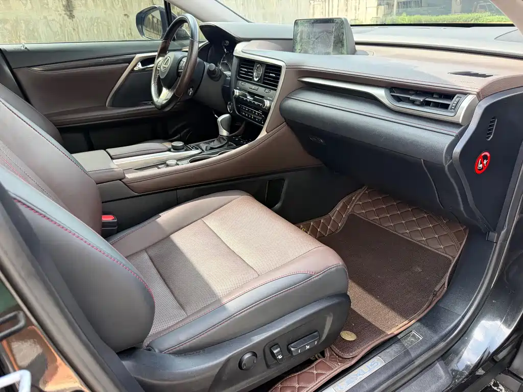 Lexus RX — фото 13