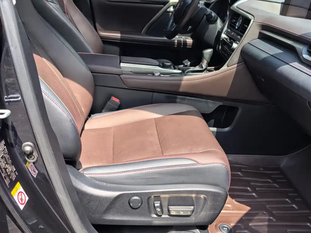 Lexus RX — фото 18