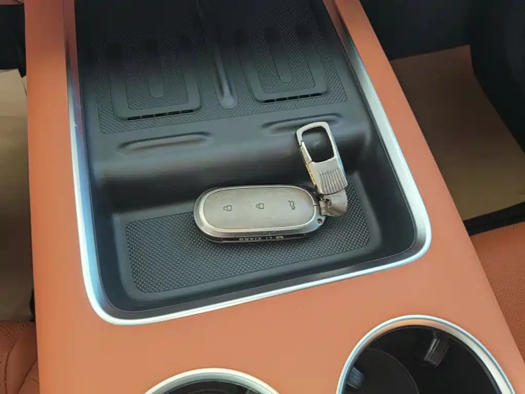 Li Auto Li L7 — фото 9