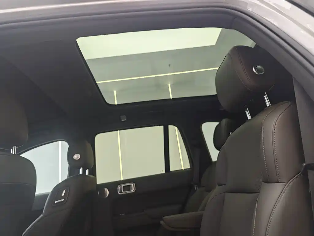 Li Auto Li L8 — фото 9