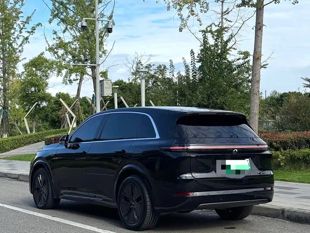 Li Auto Li L7 — фото 9